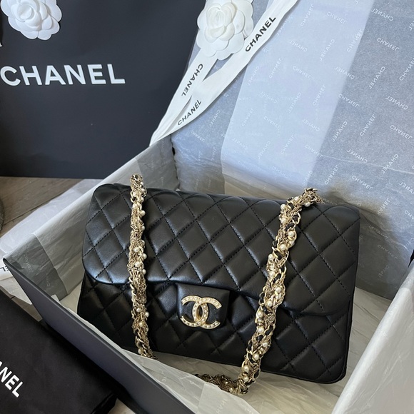 🖤SOLD🖤Chanel Westminster pearl closure black diamond quilting lambskin gold h